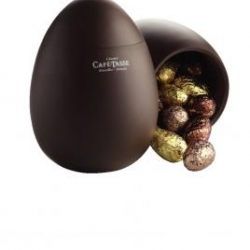 oeuf-en-bois-en-chocolat-cafe-tasse